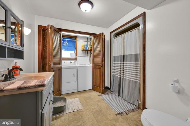 648 W SPRING ST, Fleetwood, PA 19522