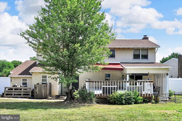 648 W SPRING ST, Fleetwood, PA 19522