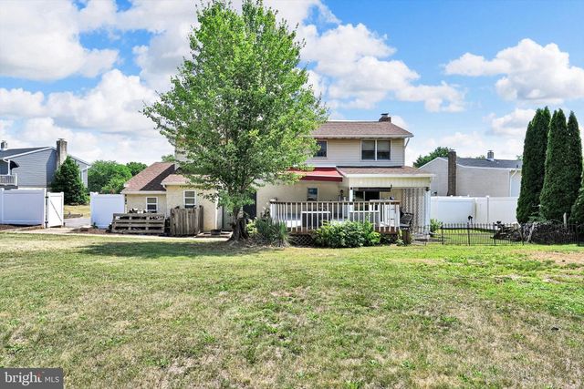 648 W SPRING ST, Fleetwood, PA 19522