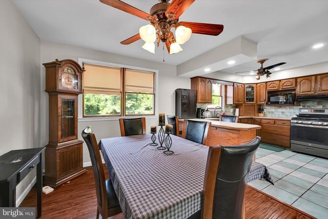 648 W SPRING ST, Fleetwood, PA 19522