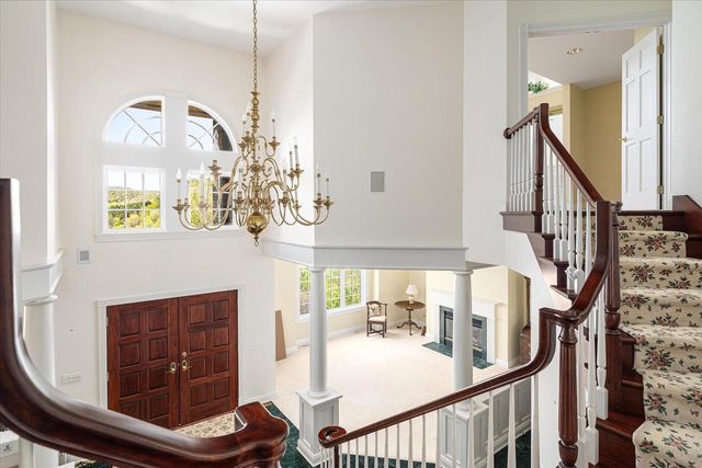 W5419 Pine Bluff ROAD, La Crosse, WI 54601