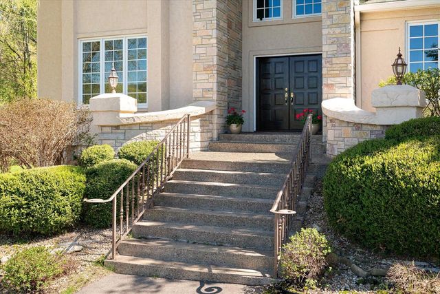 W5419 Pine Bluff ROAD, La Crosse, WI 54601