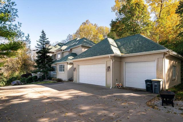 W5419 Pine Bluff ROAD, La Crosse, WI 54601