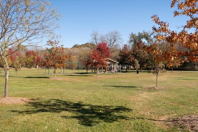 W5419 Pine Bluff ROAD, La Crosse, WI 54601