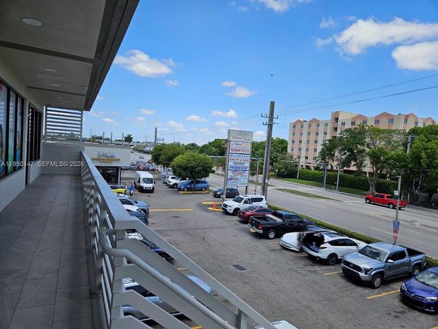 11400 W Flagler St 206, Sweetwater, FL 33174