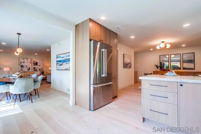 2223 Caminito Preciosa Sur, La Jolla, CA 92037