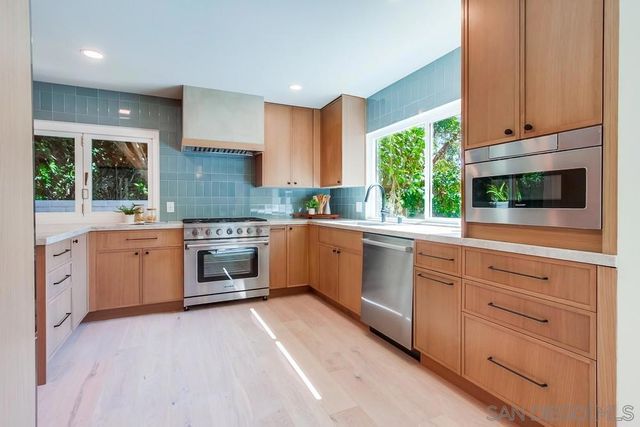 2223 Caminito Preciosa Sur, La Jolla, CA 92037