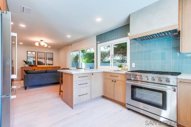 2223 Caminito Preciosa Sur, La Jolla, CA 92037