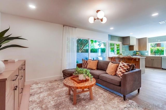 2223 Caminito Preciosa Sur, La Jolla, CA 92037