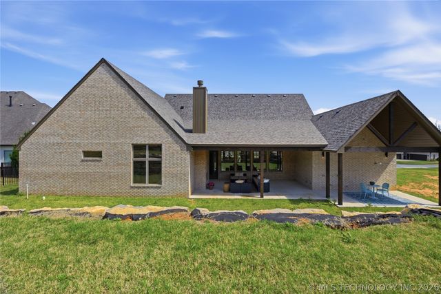7508 S 5th Street, Broken Arrow, OK 74011