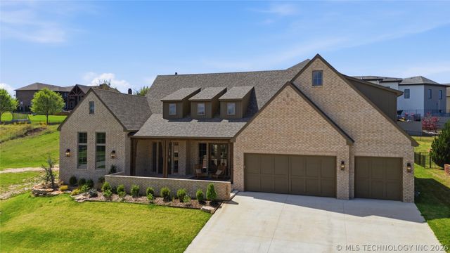 7508 S 5th Street, Broken Arrow, OK 74011