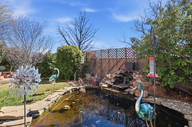 921 Pinzon Street NW, Los Lunas, NM 87031