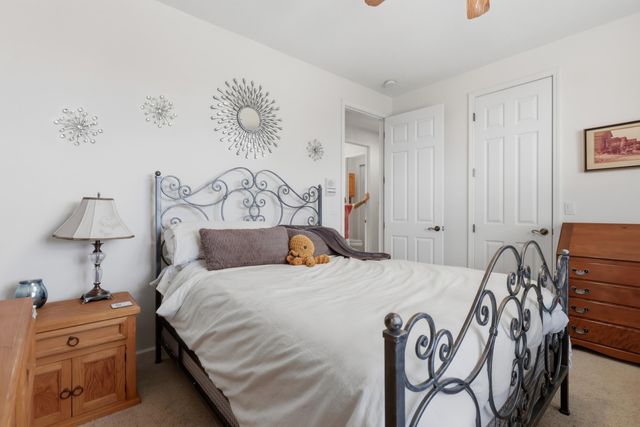 921 Pinzon Street NW, Los Lunas, NM 87031
