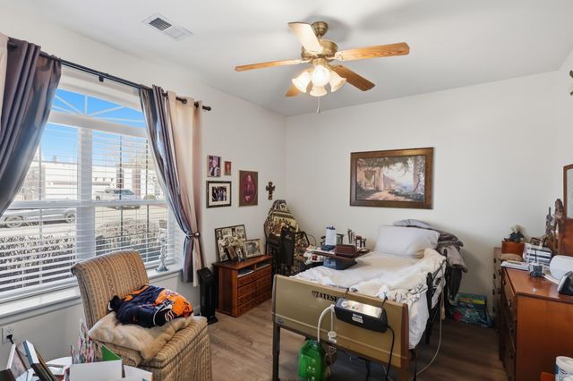 921 Pinzon Street NW, Los Lunas, NM 87031