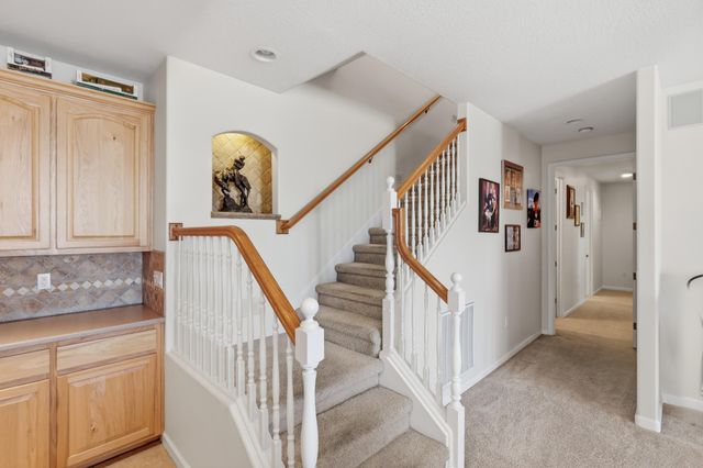 921 Pinzon Street NW, Los Lunas, NM 87031