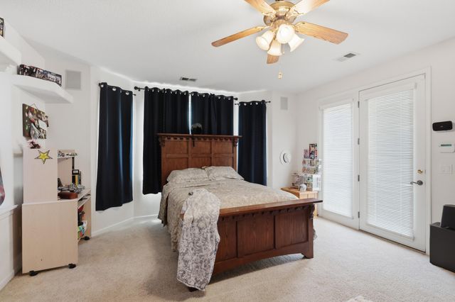 921 Pinzon Street NW, Los Lunas, NM 87031