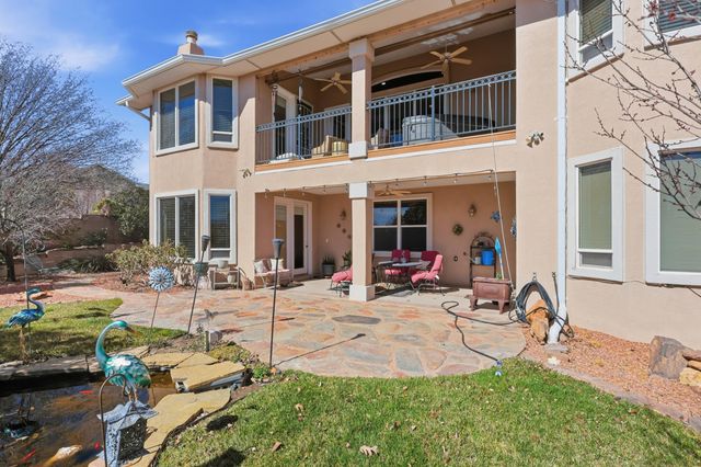 921 Pinzon Street NW, Los Lunas, NM 87031
