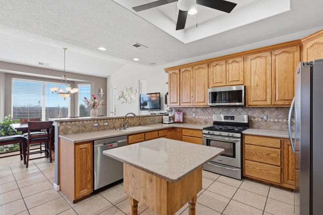 921 Pinzon Street NW, Los Lunas, NM 87031