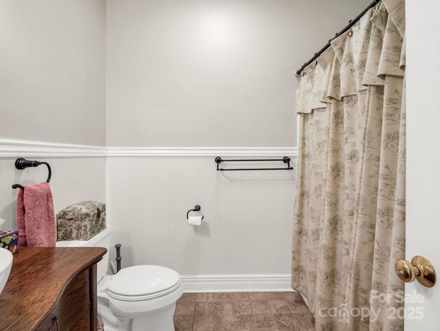 1615 Oak Park Court, Iron Station, NC 28080