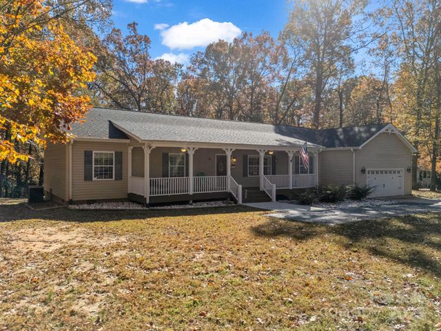 1615 Oak Park Court, Iron Station, NC 28080