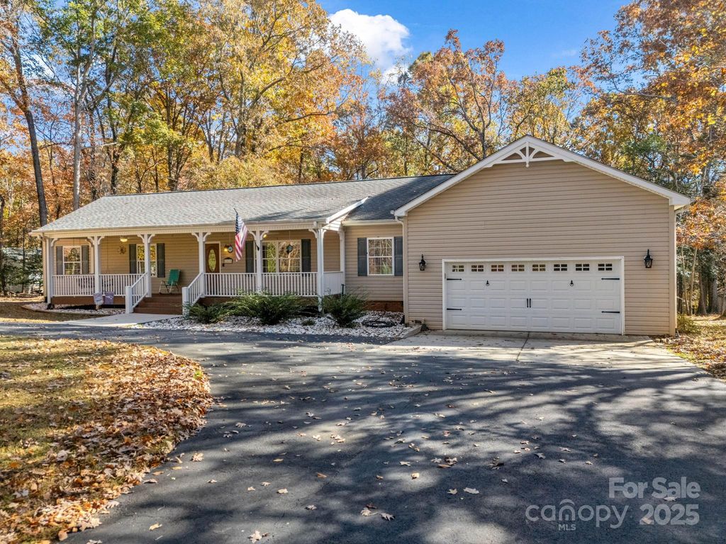 1615 Oak Park Court, Iron Station, NC 28080