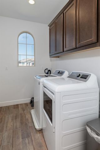1140 Ridge Creek Estates Way, Dinuba, CA 93618