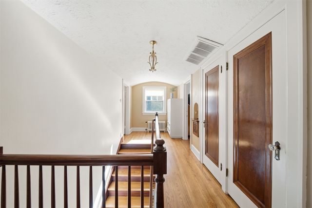 724 54th Street, Des Moines, IA 50312