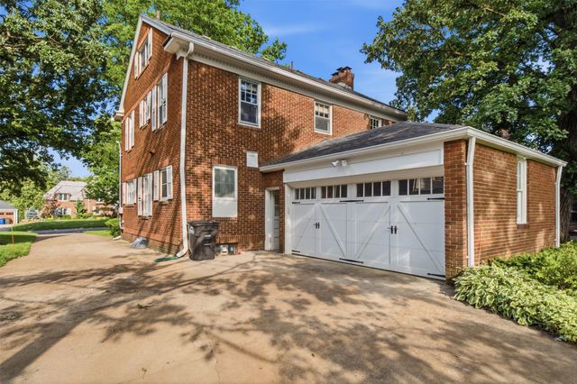 724 54th Street, Des Moines, IA 50312