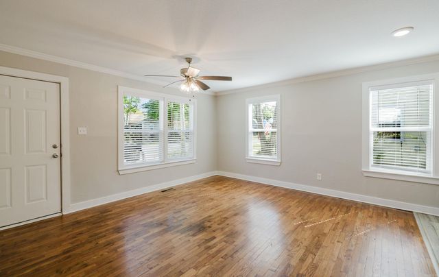 524 W Cross Street, Benton, AR 72015