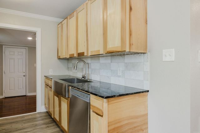 524 W Cross Street, Benton, AR 72015