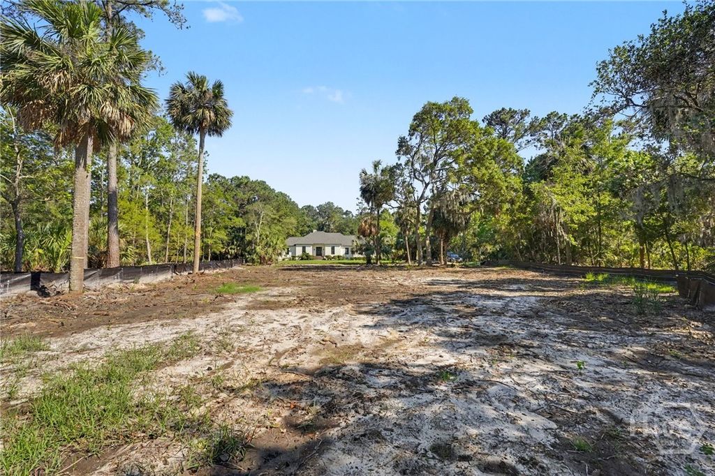 Image 14 of property listing at 8 Liberty Creek Drive, Savannah, GA 31406