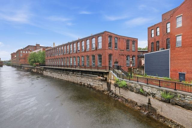 30 Market St 1, Lowell, MA 01852