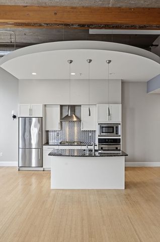 30 Market St 1, Lowell, MA 01852