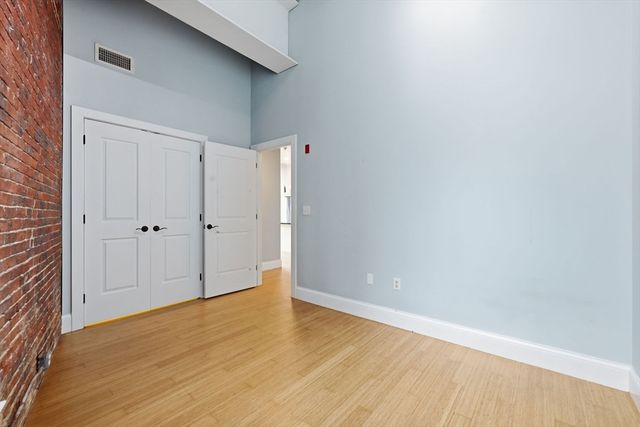 30 Market St 1, Lowell, MA 01852