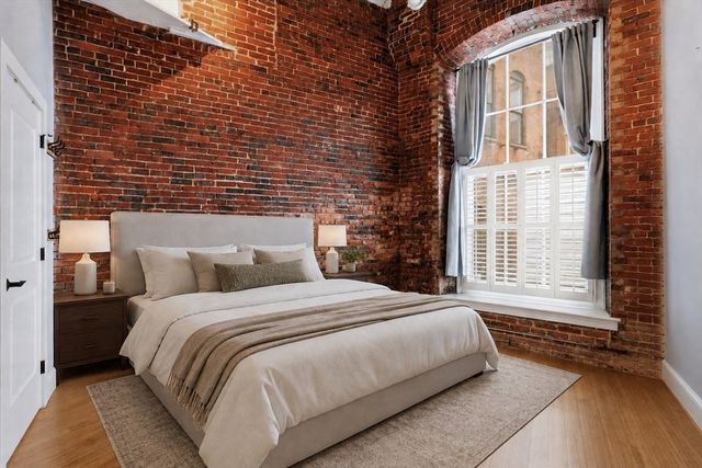 30 Market St 1, Lowell, MA 01852