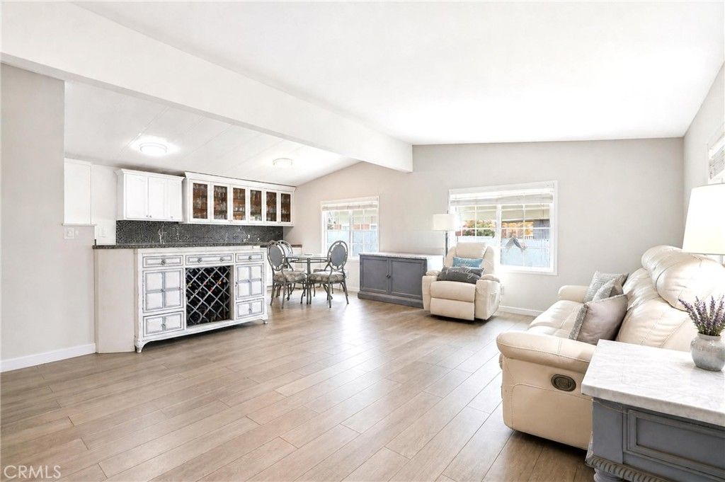Image 4 of property listing at 80000 Avenue 48 67, Indio, CA 92201