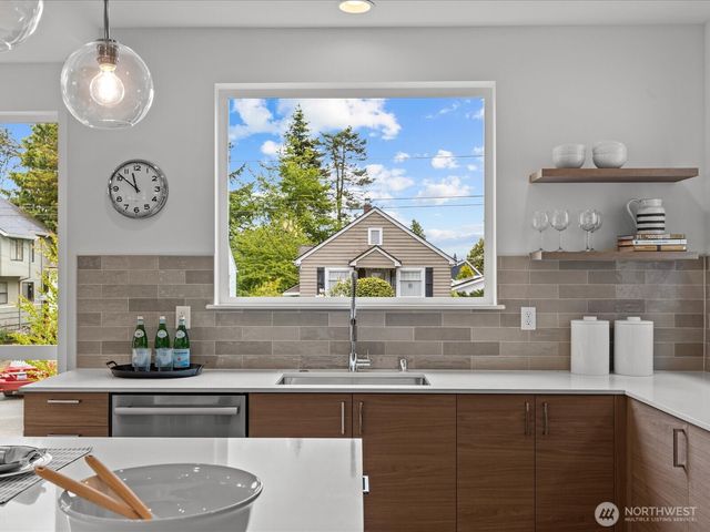 9017 Dibble Avenue NW, Seattle, WA 98117