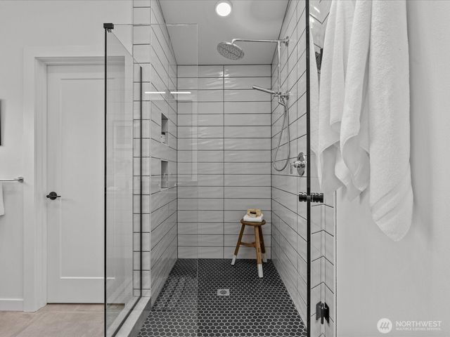 9017 Dibble Avenue NW, Seattle, WA 98117