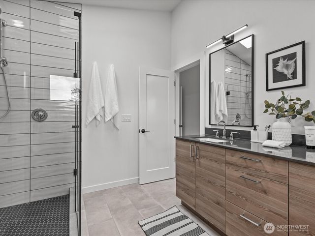 9017 Dibble Avenue NW, Seattle, WA 98117