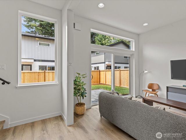 9017 Dibble Avenue NW, Seattle, WA 98117