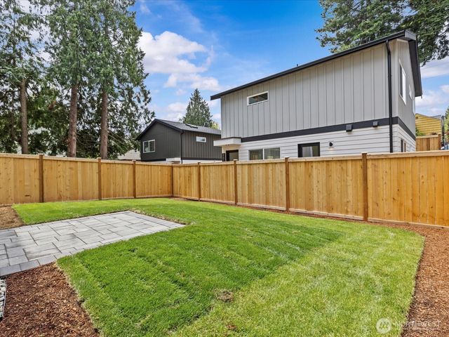 9017 Dibble Avenue NW, Seattle, WA 98117