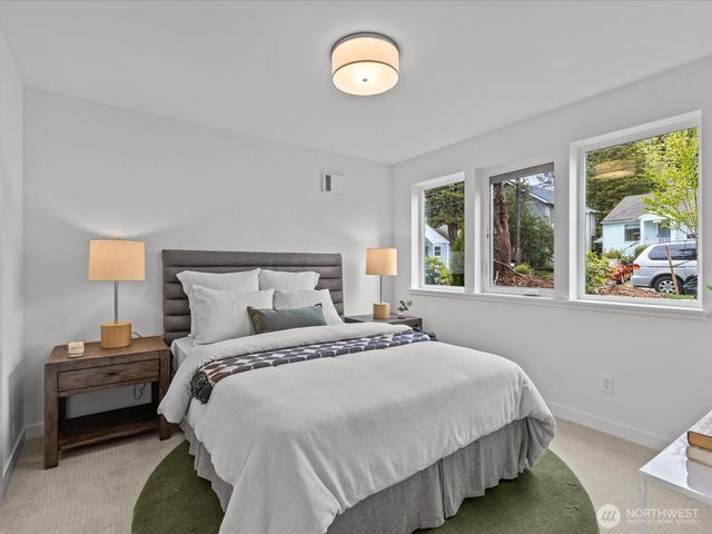 9017 Dibble Avenue NW, Seattle, WA 98117