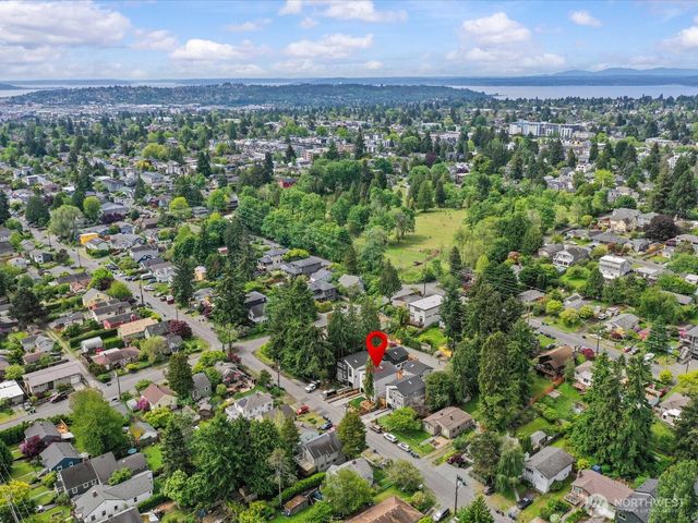 9017 Dibble Avenue NW, Seattle, WA 98117