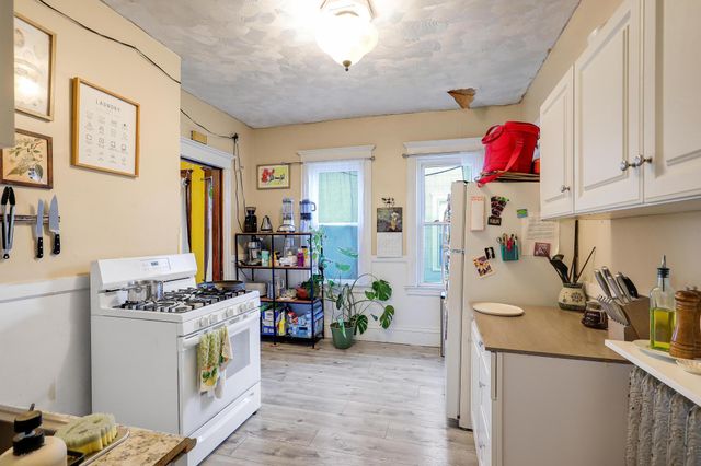 3136 10th Avenue S, Minneapolis, MN 55407