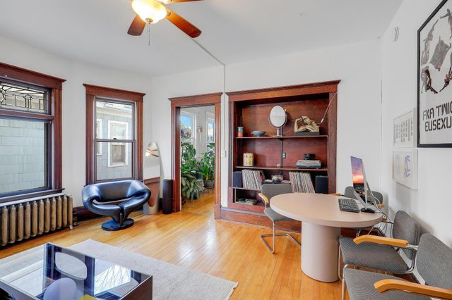 3136 10th Avenue S, Minneapolis, MN 55407