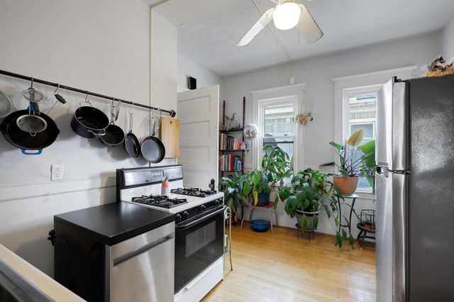 3136 10th Avenue S, Minneapolis, MN 55407