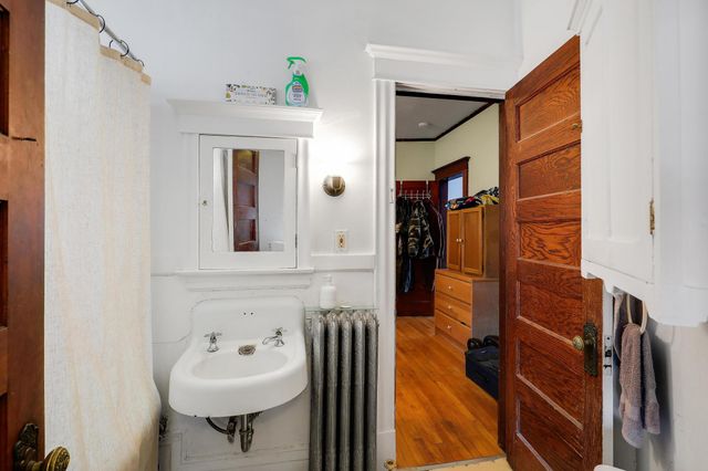 3136 10th Avenue S, Minneapolis, MN 55407