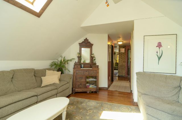 3136 10th Avenue S, Minneapolis, MN 55407