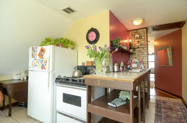 3136 10th Avenue S, Minneapolis, MN 55407