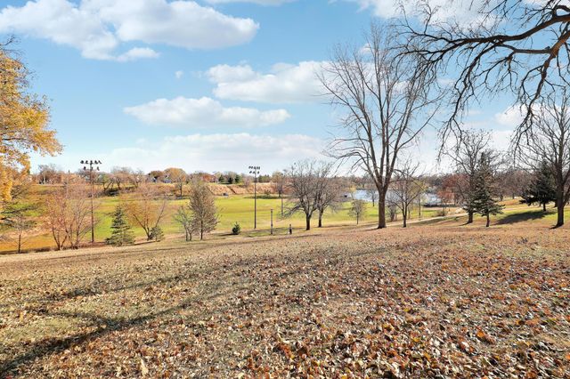 3136 10th Avenue S, Minneapolis, MN 55407